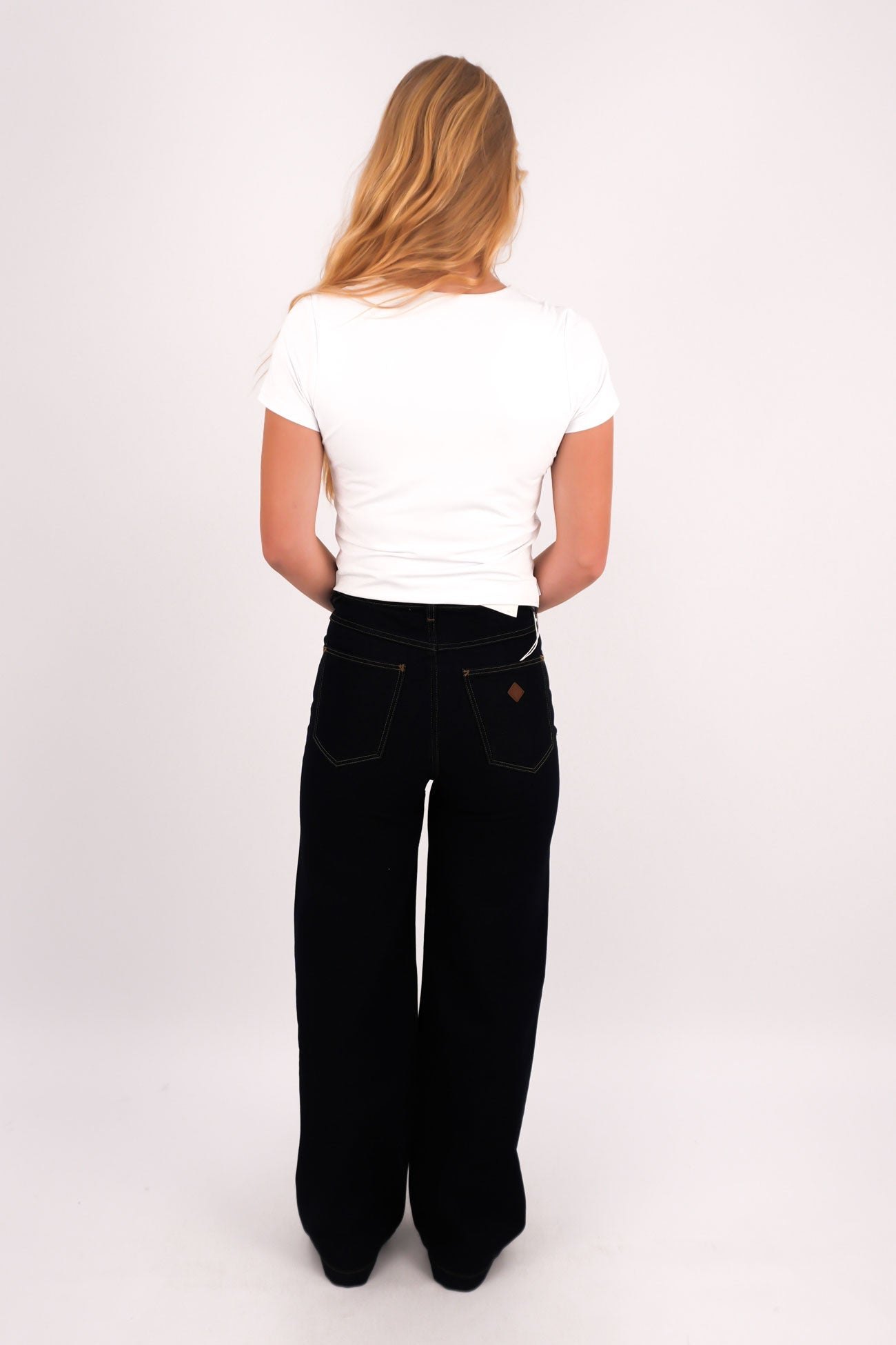 A 94 High & Wide Jean Richie