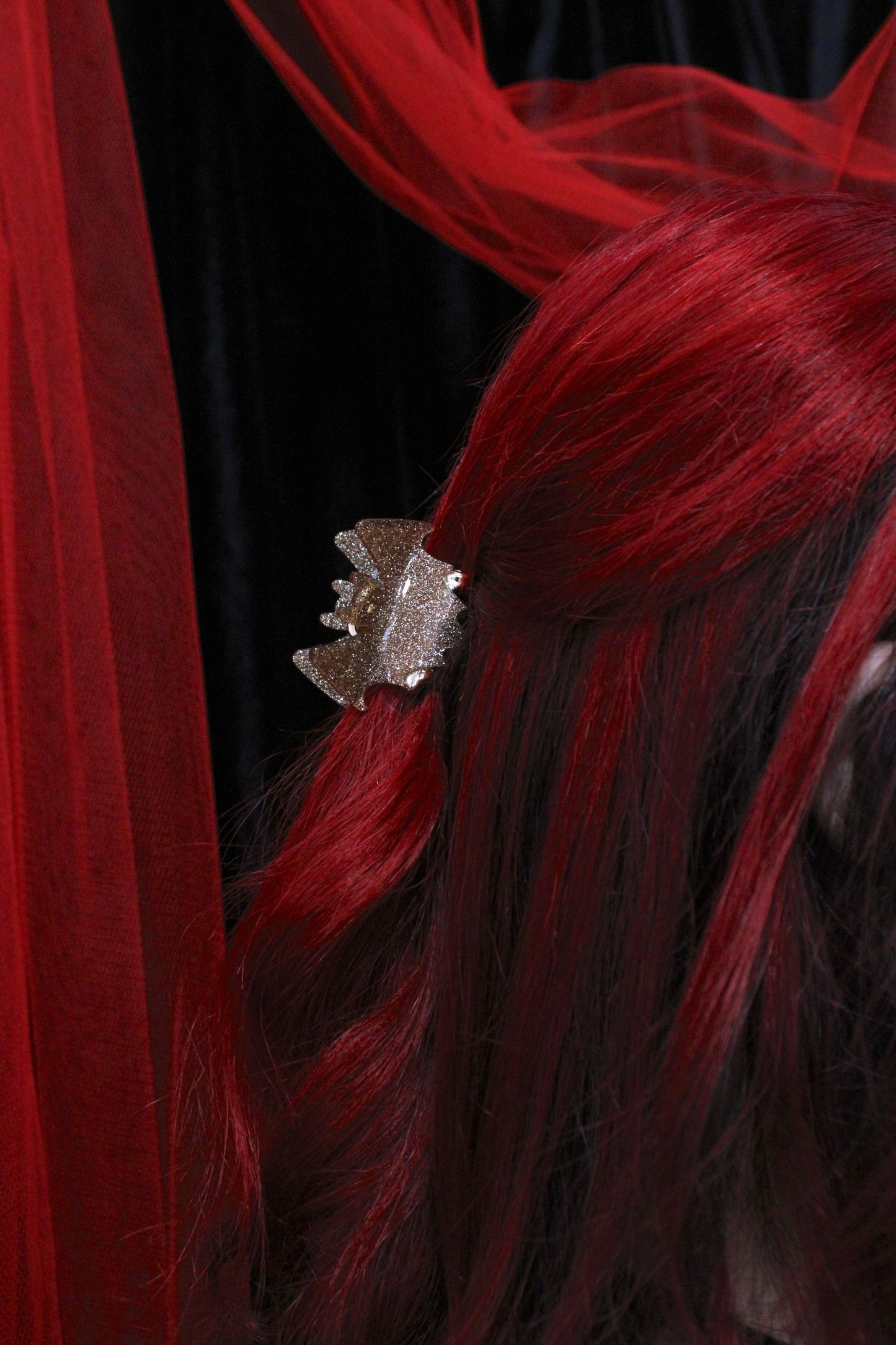 Baby Glitter Bat Claw Clip - Gold