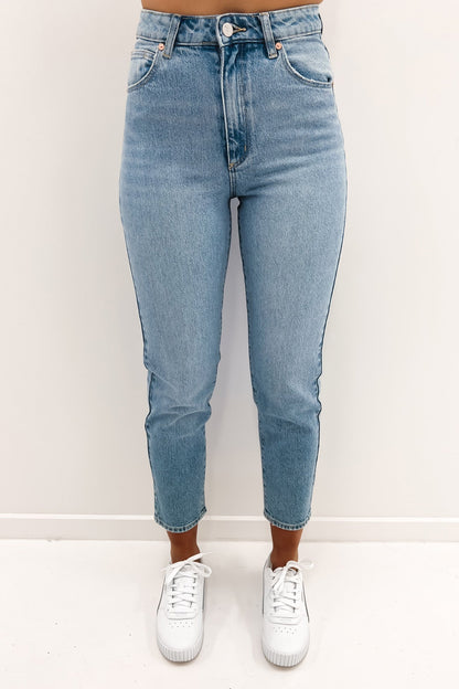 A 94 High Slim Jean Madelyn