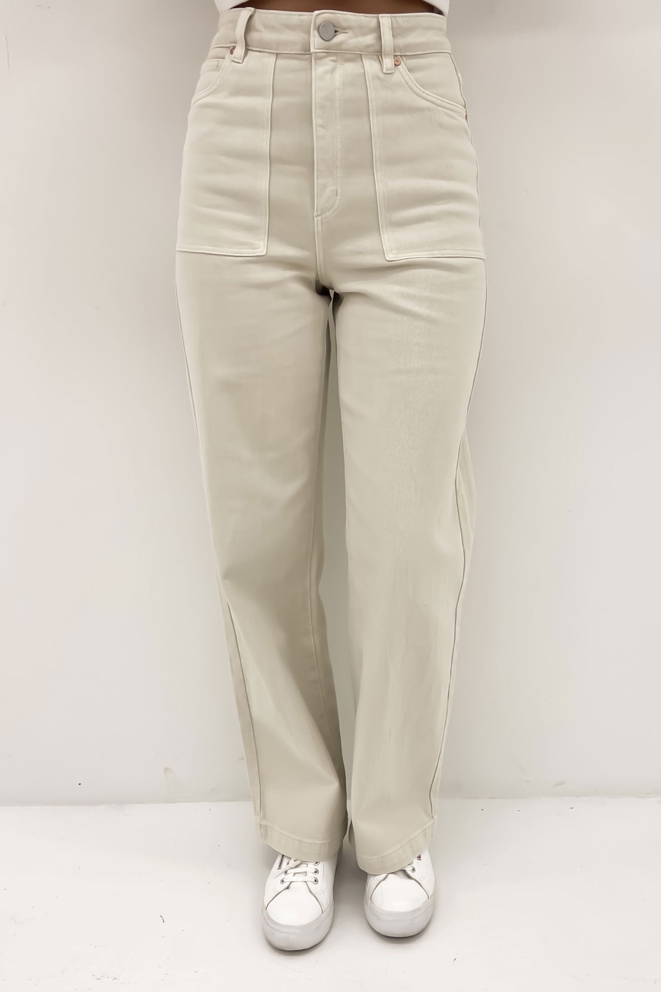 A 94 High & Wide Jean