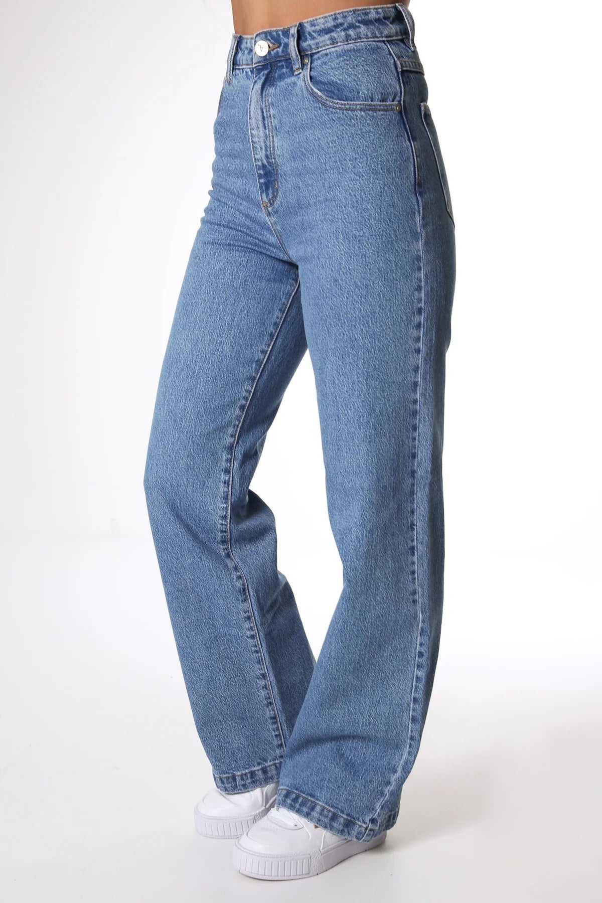 A 94 High & Wide Jean