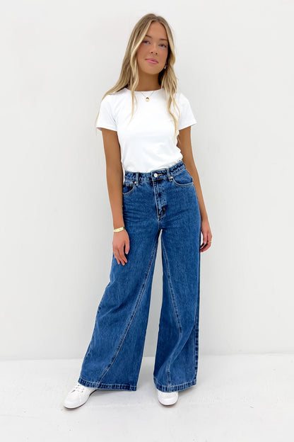A 94 High & Super Wide Jean