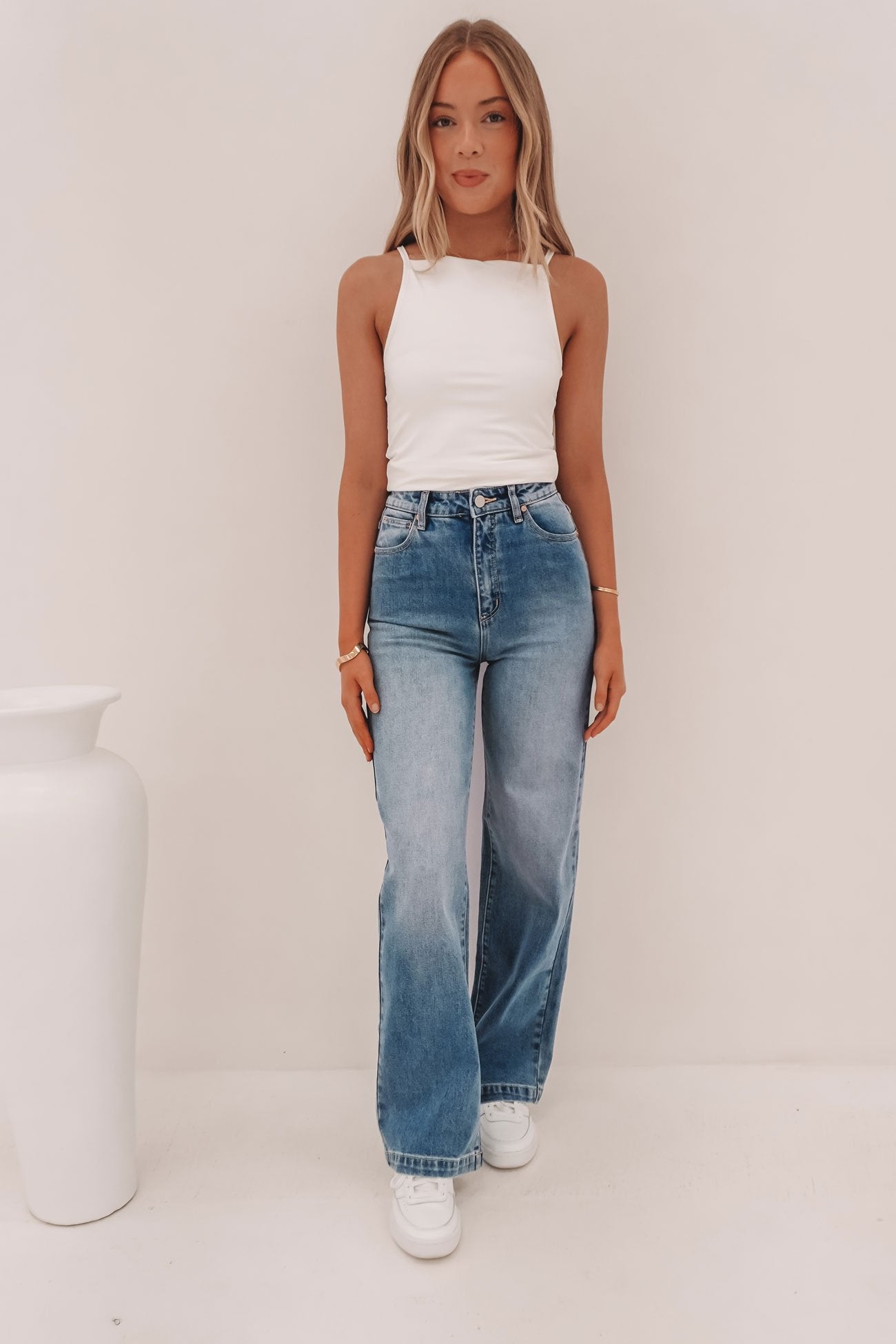 A 94 High & Wide Jean
