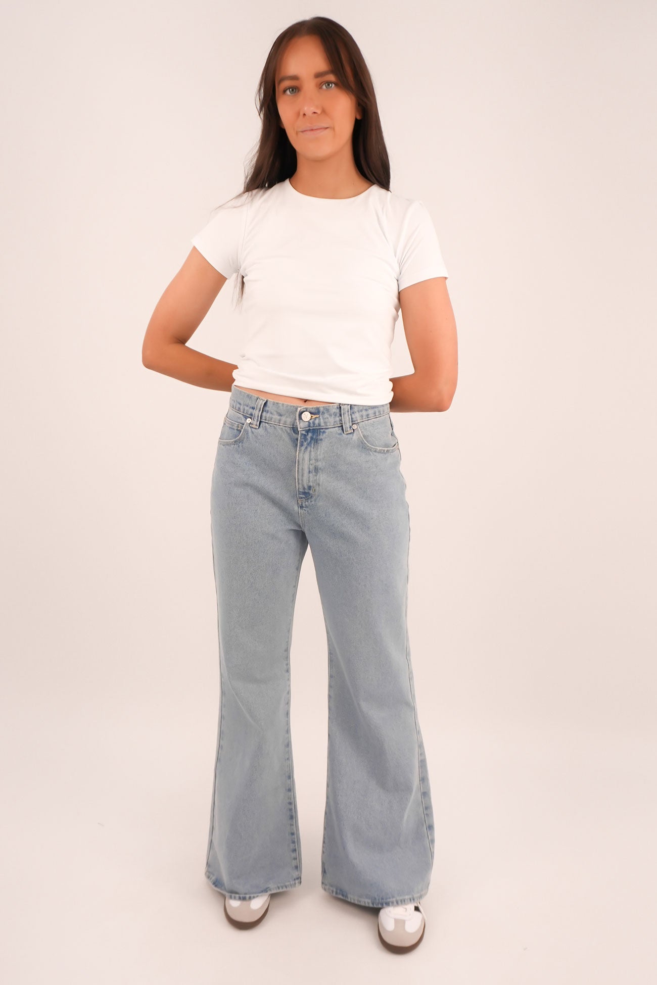 A 95 Mid Baggy Flare Jean Paris