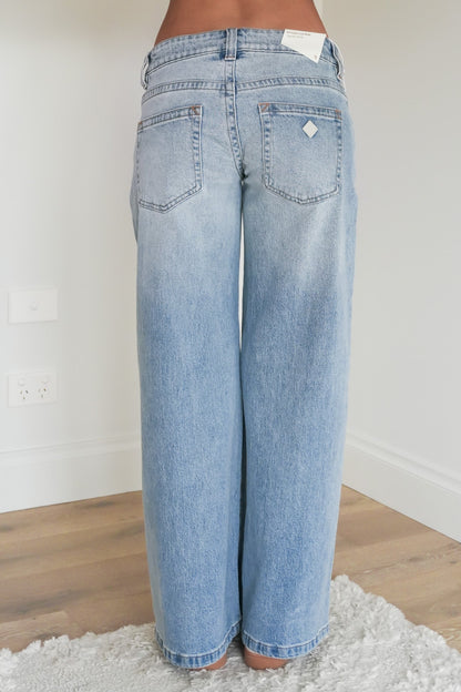 A 00 Super Low & Wide Jean Jody