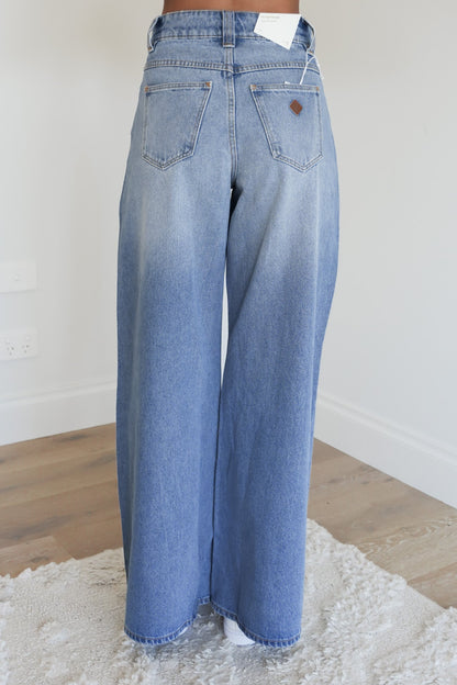 A 94 High Baggy Jean Jem
