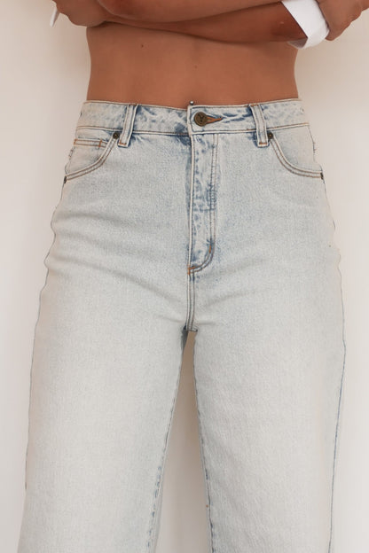 A 94 High & Wide Jean Janet