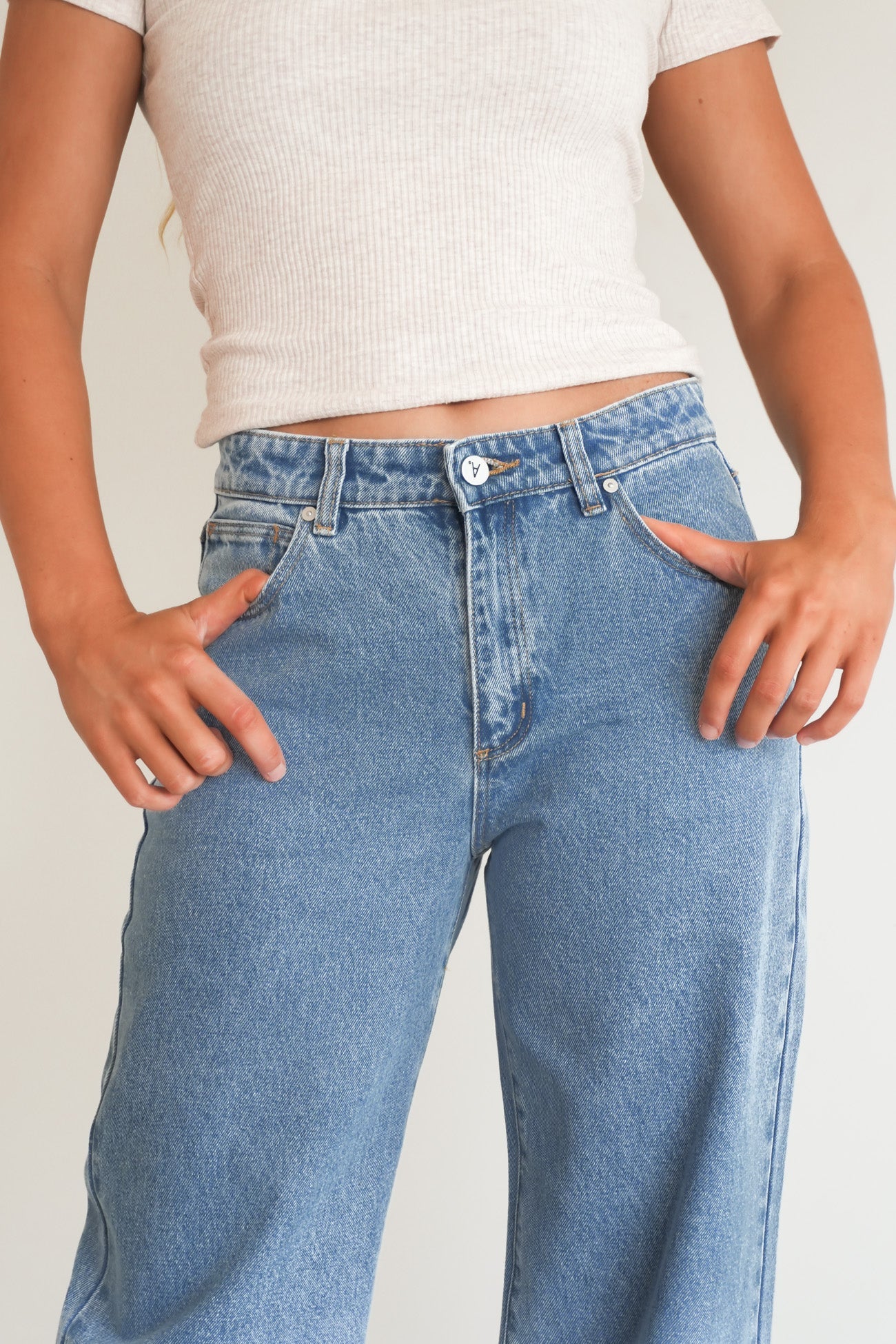 A 95 Mid Baggy Petite Jean Gigi