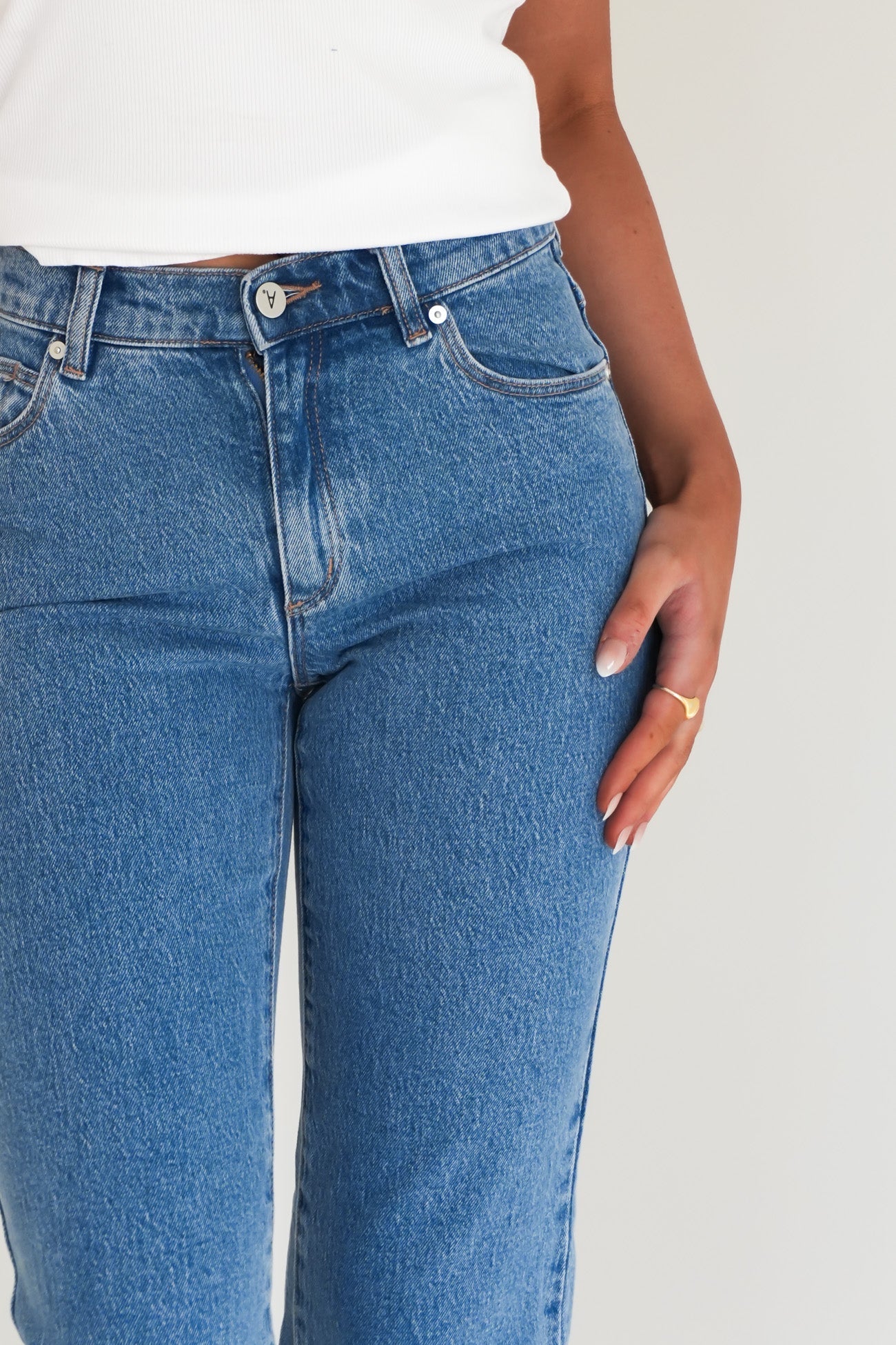 A 95 Mid Straight Jean Debbie