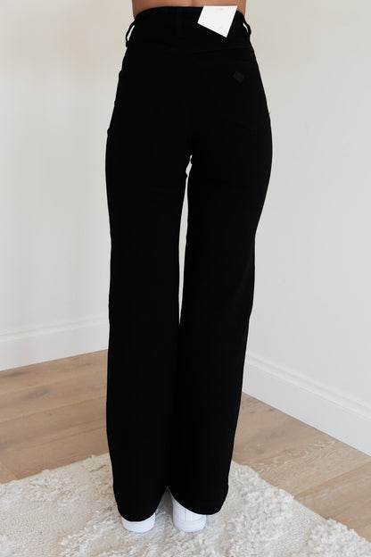 A 94 High & Wide Jean Nellie